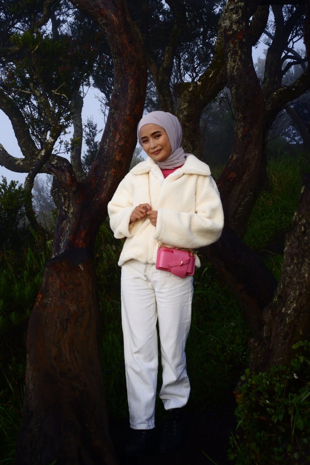 Peserta wisata bromo di bukit kelici gunung bromo