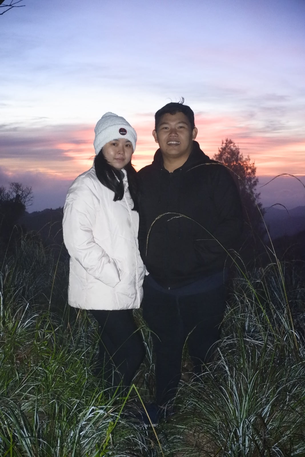 Peserta wisata bromo di sunrise point gunung bromo